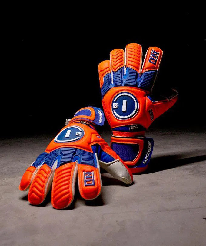 Luva de Goleiro Profissional N1 Horus